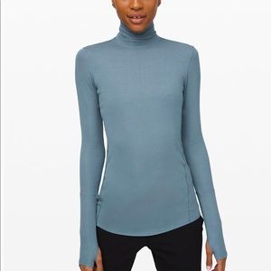 Lululemon turtleneck 🔥